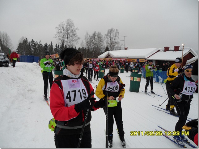 Linnea och Elin i H&ouml;kberg