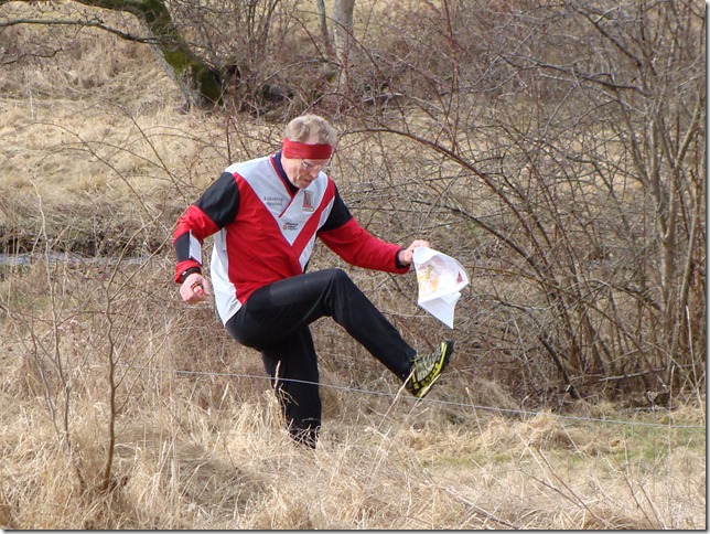 Karl-uno tar en genv&auml;g